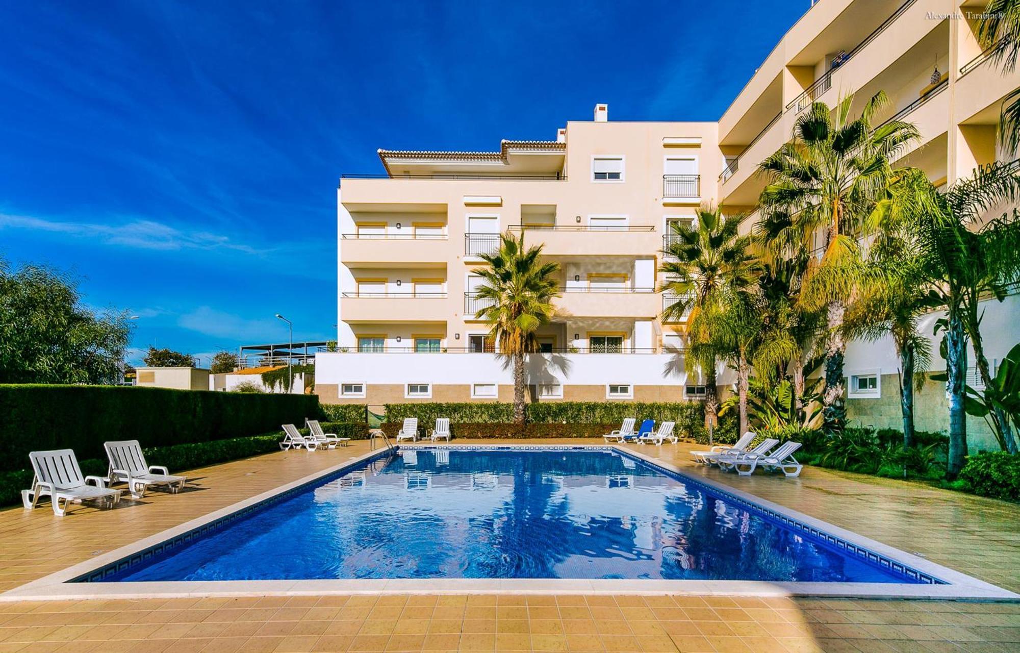 A04 - Large Modern 1 Bed Apartment With Pool Lagos Exterior photo