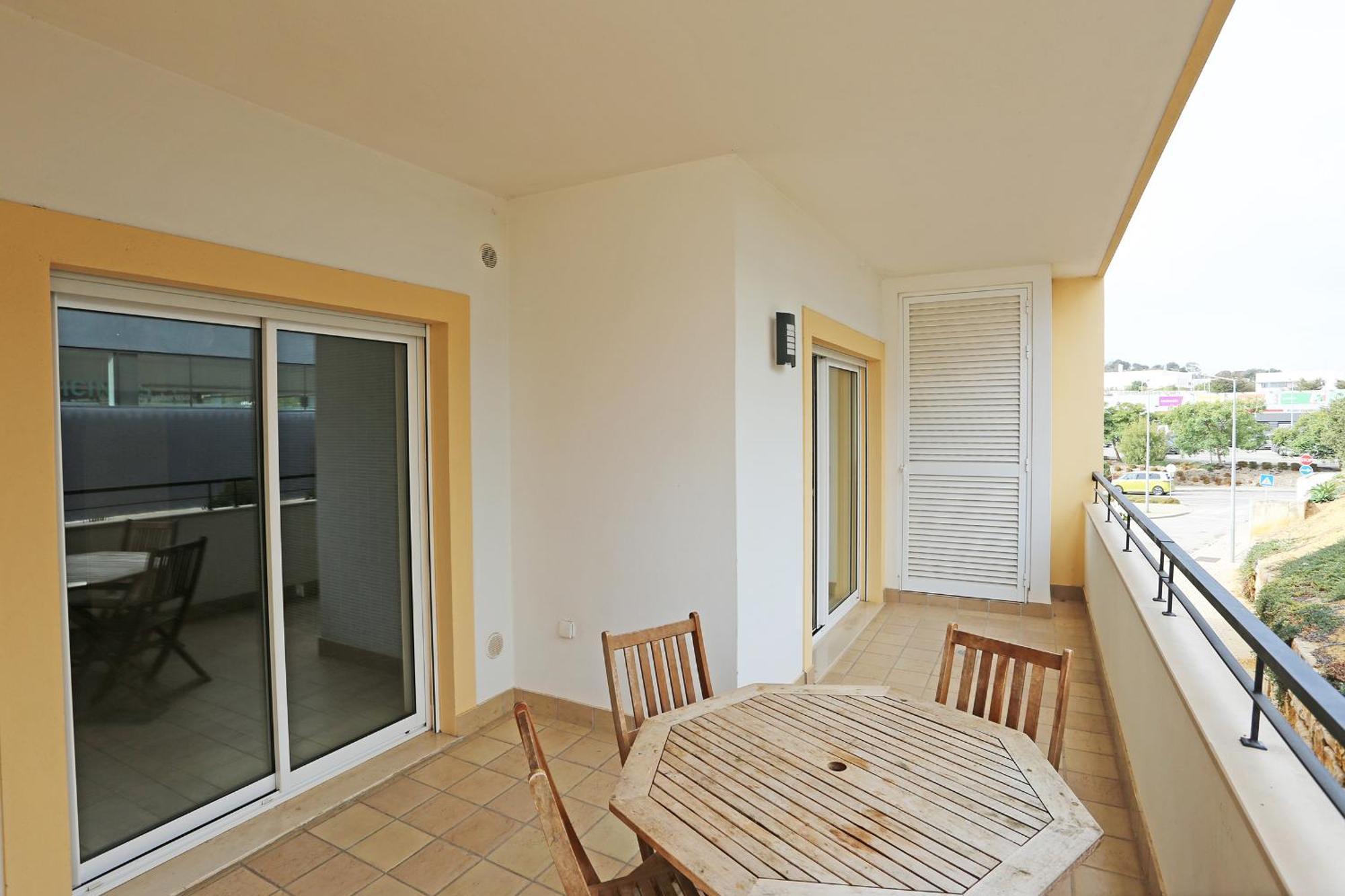 A04 - Large Modern 1 Bed Apartment With Pool Lagos Exterior photo